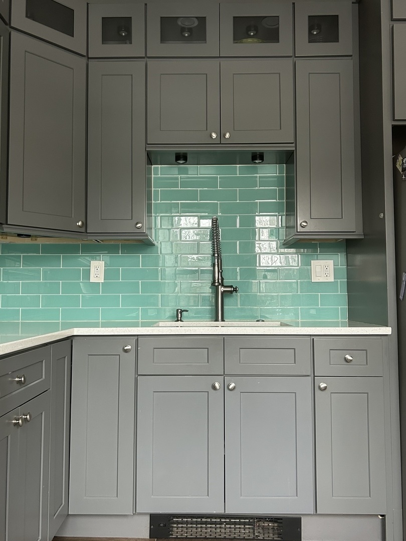 3901 Custer Avenue Lyons, IL 60534 - Photo 6 of 19