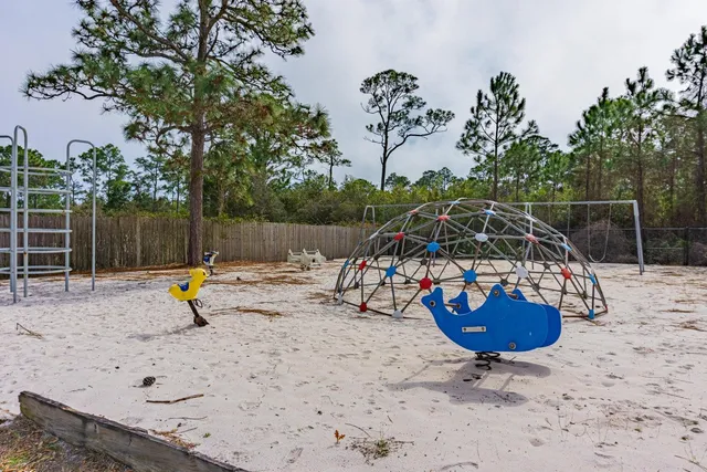 $350,000 | 6463 Sailport Cove, Gulf Breeze, FL 32563