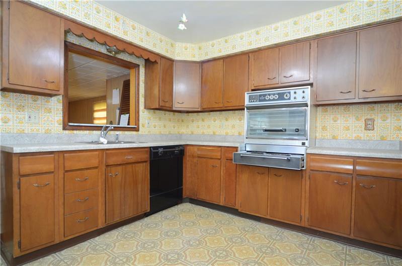 149 Briercliff Road Beaver Falls, PA 15010 - Photo 4 of 22 Gallery Image 4