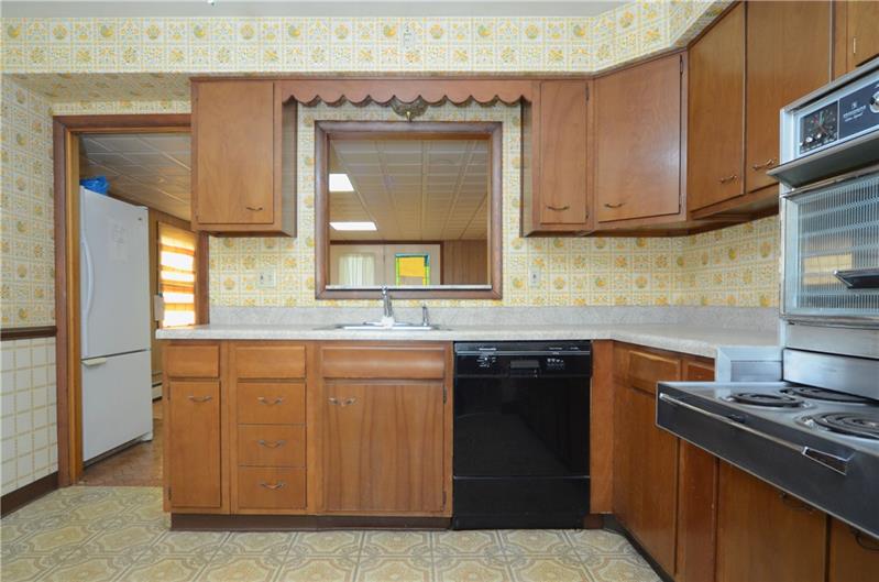 149 Briercliff Road Beaver Falls, PA 15010 - Photo 6 of 22 Gallery Image 6