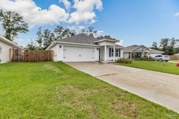 $1,950 | 4423 White Cedar Court, Pace, FL 32571