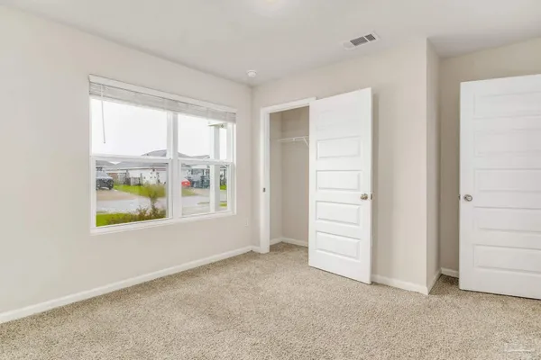 $1,950 | 4423 White Cedar Court, Pace, FL 32571