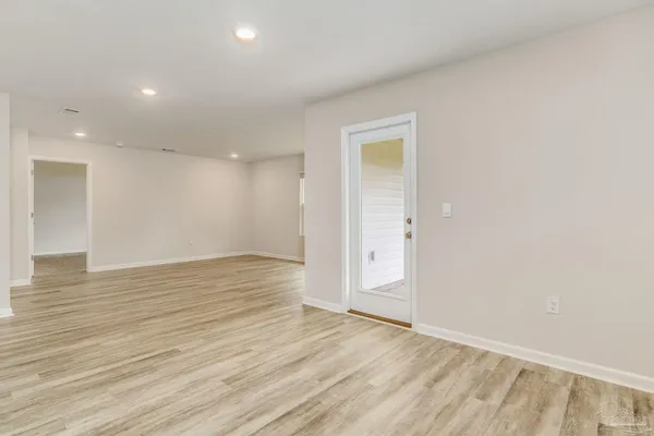 $1,950 | 4423 White Cedar Court, Pace, FL 32571