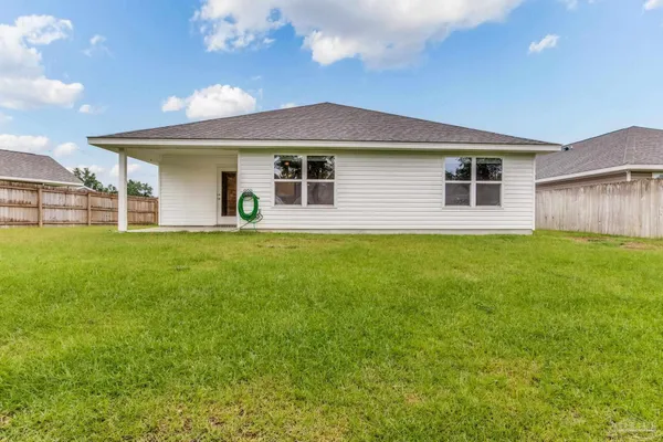 $1,950 | 4423 White Cedar Court, Pace, FL 32571