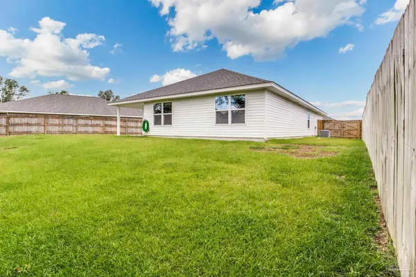 $1,950 | 4423 White Cedar Court, Pace, FL 32571