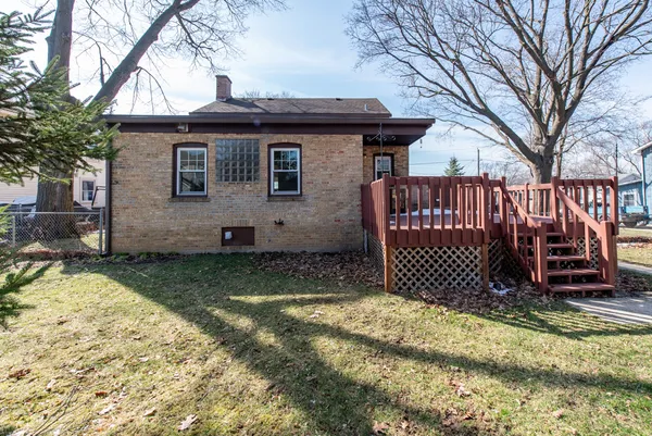 $344,000 | 33771 North 2nd Street, Grayslake, IL 60030