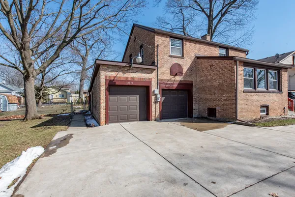 $344,000 | 33771 North 2nd Street, Grayslake, IL 60030