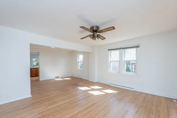 $344,000 | 33771 North 2nd Street, Grayslake, IL 60030