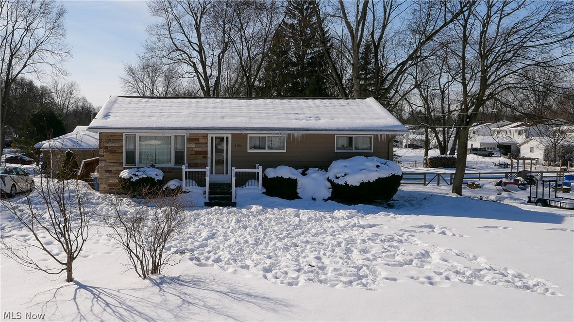1104 Munroe Falls Kent Road Kent, OH 44240 - Photo 2 of 30