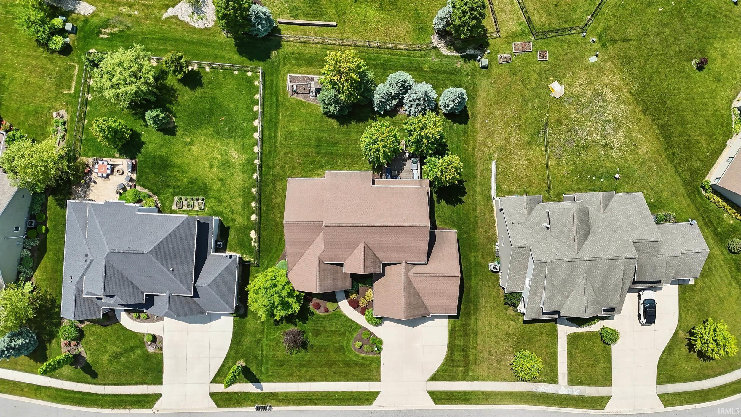 16265 Gemma Pass Huntertown, IN 46748 - Photo 3 of 36