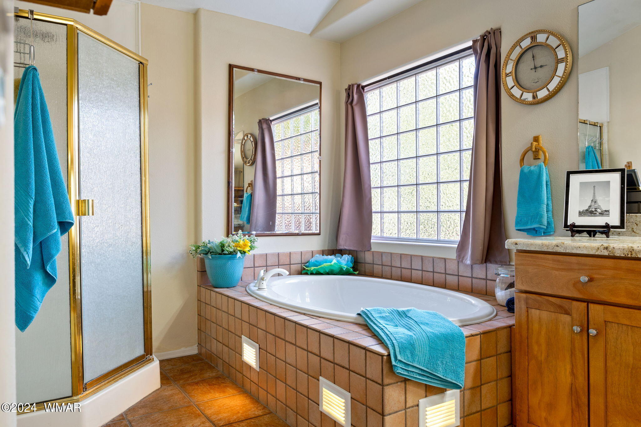 2295 Ridge Road Snowflake, AZ 85937 - Photo 17 of 41 Master Bath