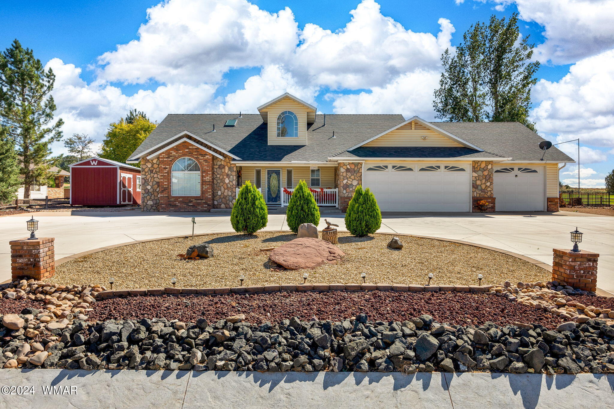 2295 Ridge Road Snowflake, AZ 85937 - Photo 2 of 41 with landscaping