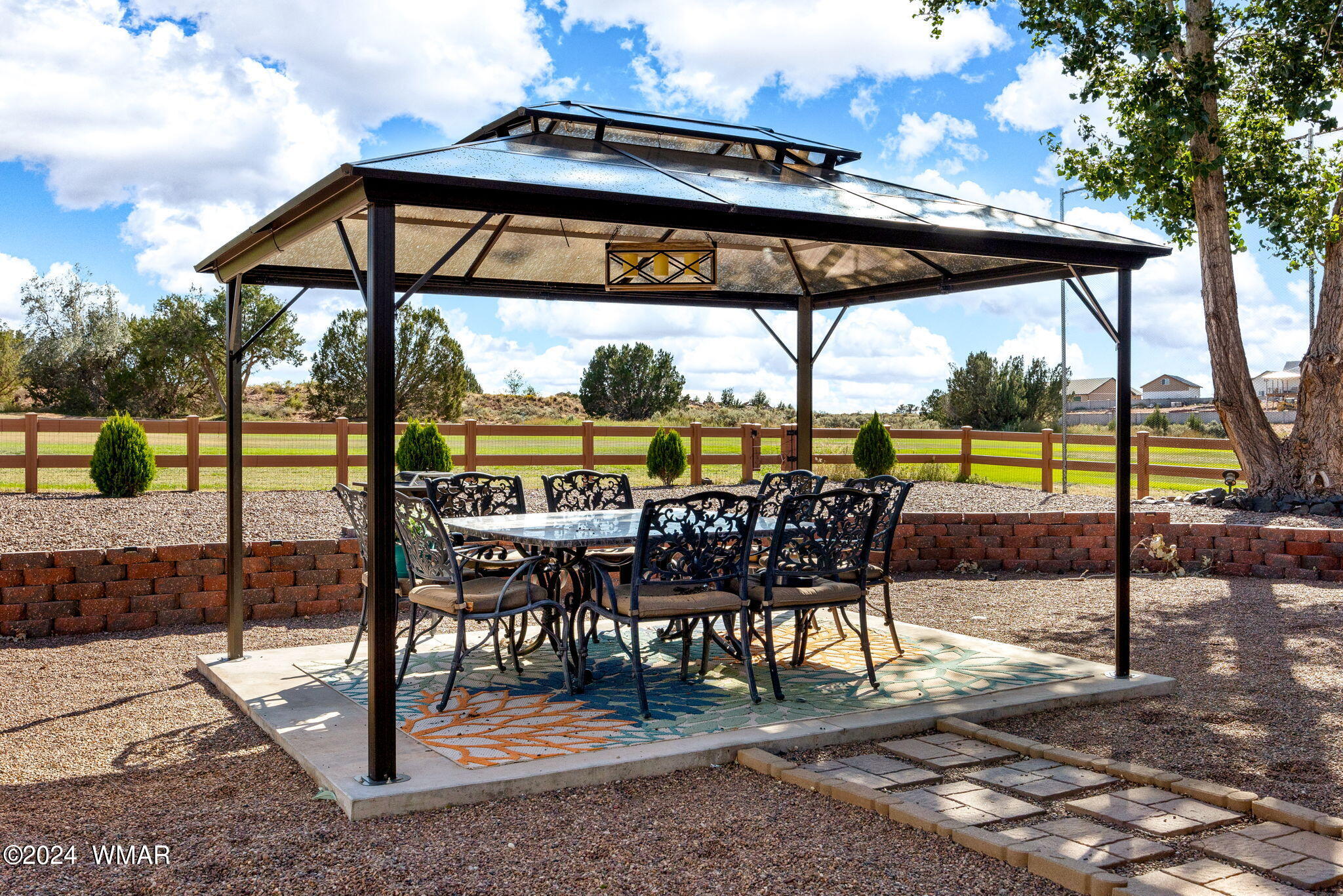 2295 Ridge Road Snowflake, AZ 85937 - Photo 32 of 41 Outdoor dining/relaxing