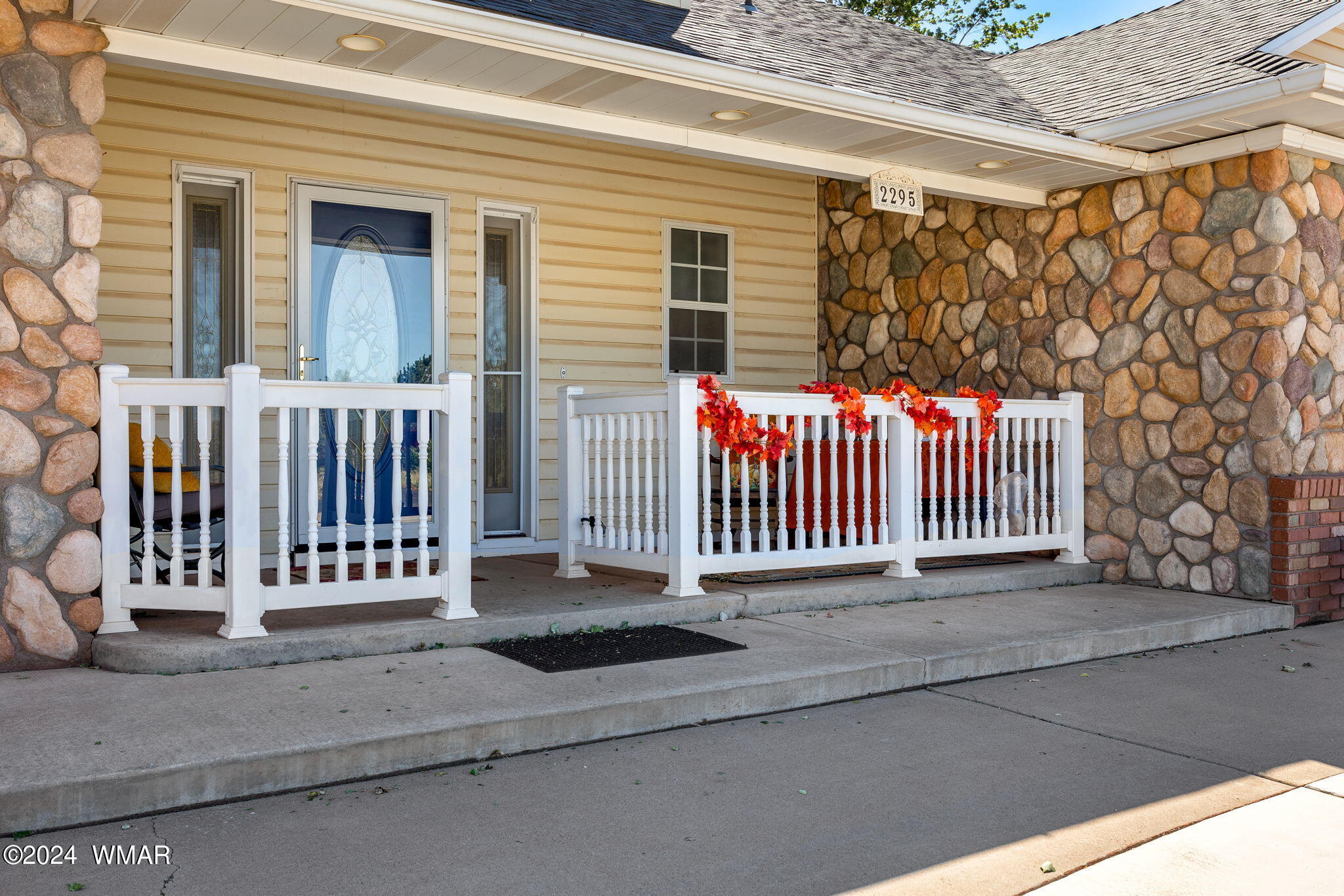 2295 Ridge Road Snowflake, AZ 85937 - Photo 4 of 41 Entry in front