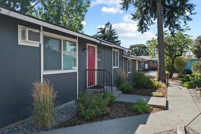$389,900 | 1825 East Glass Avenue, Spokane, WA 99207