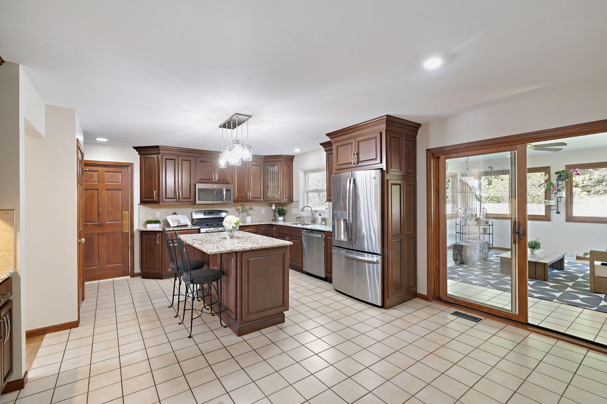 13189 Fillmore Street Crown Point, IN 46307 - Photo 8 of 40 2048x1365