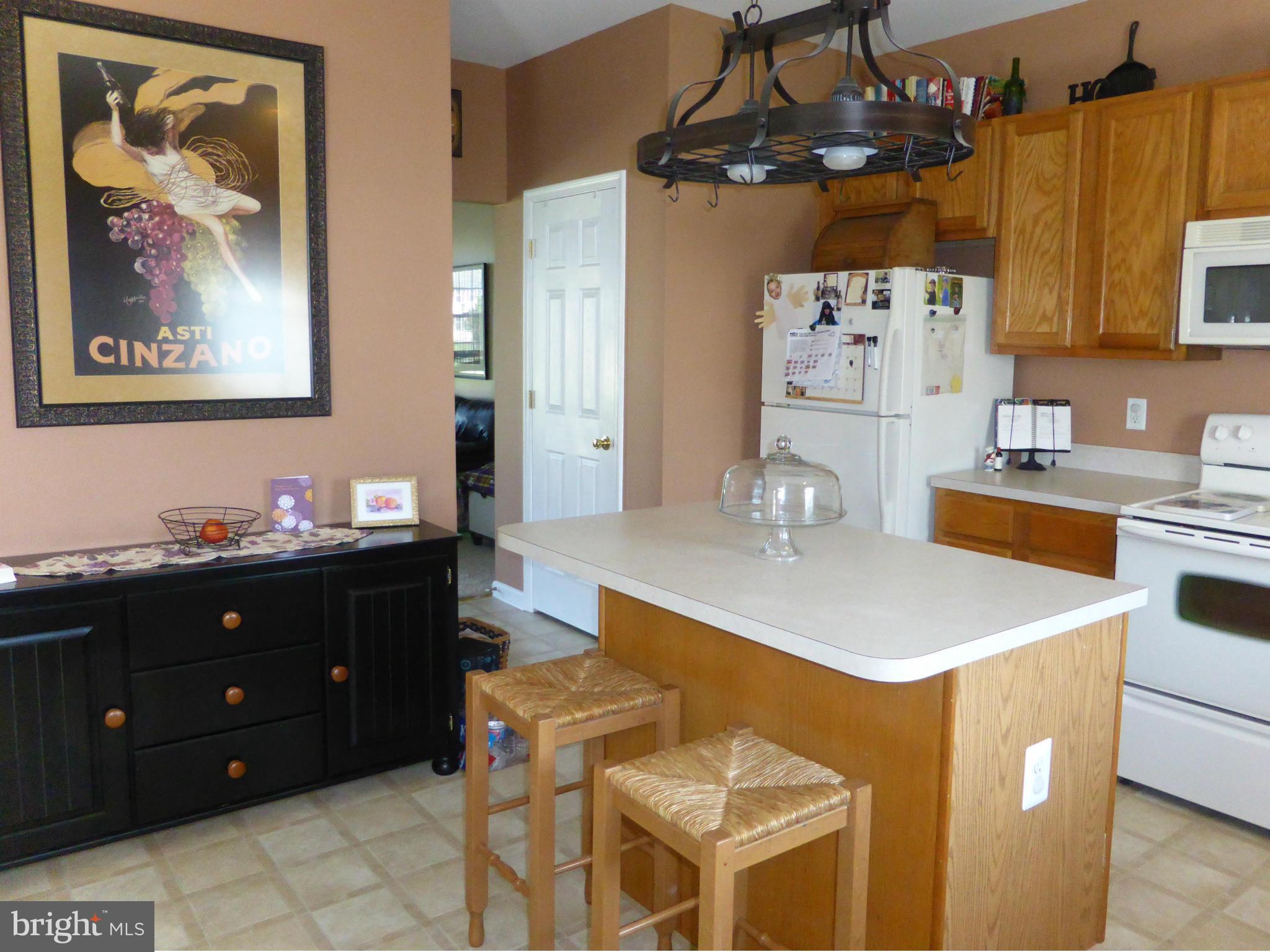 1222 Waterview Way Baltimore, MD 21221 - Photo 5 of 16 Kitchen