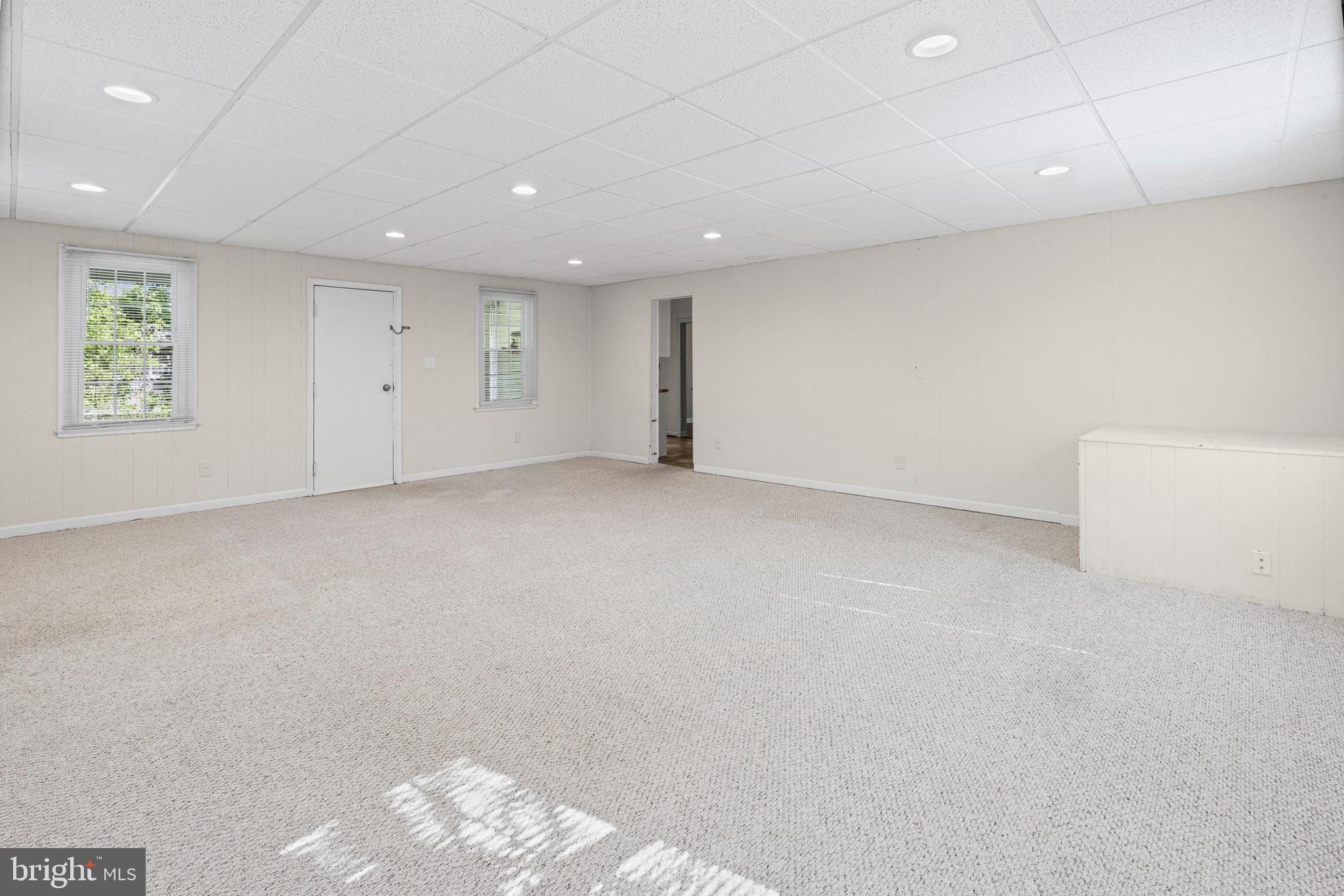 6 Cinder Road Lutherville-Timonium, MD 21093 - Photo 10 of 41 an empty room with windows