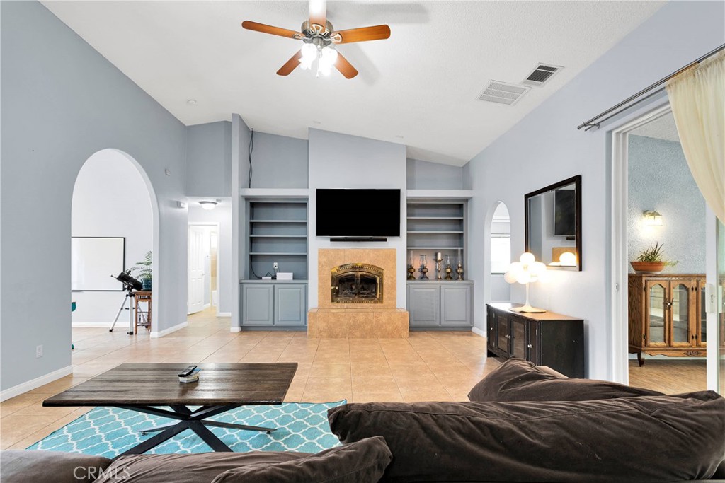 1679 Desert Front Road Wrightwood, CA 92397 - Photo 11 of 61