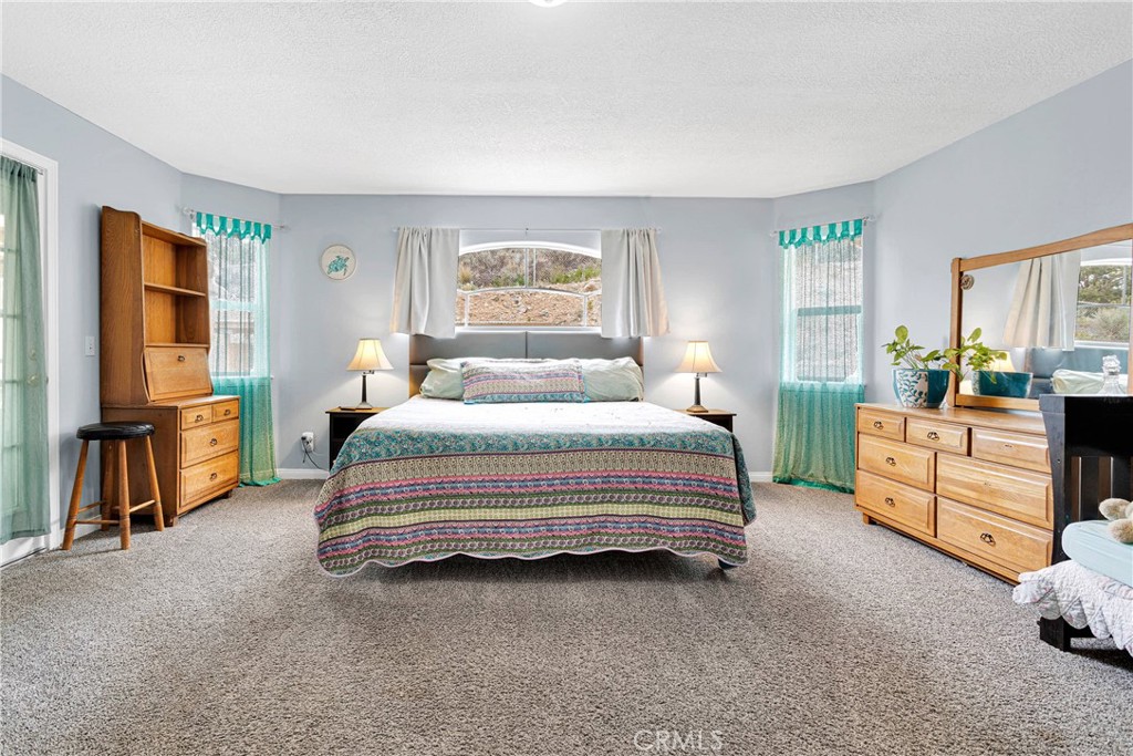 1679 Desert Front Road Wrightwood, CA 92397 - Photo 23 of 61