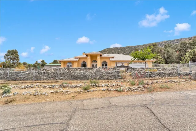 $629,000 | 1679 Desert Front Road, Wrightwood, CA 92397