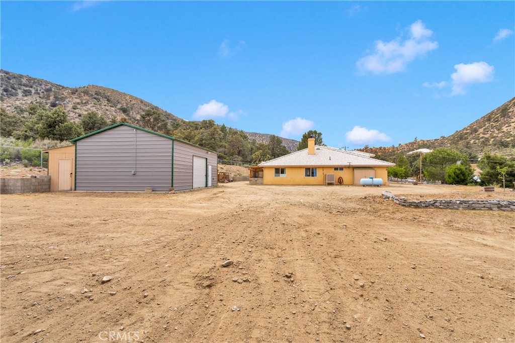 1679 Desert Front Road Wrightwood, CA 92397 - Photo 47 of 61