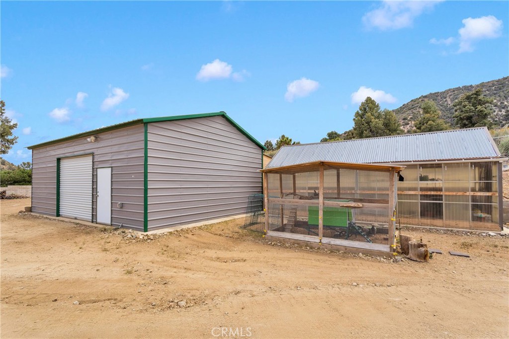 1679 Desert Front Road Wrightwood, CA 92397 - Photo 48 of 61