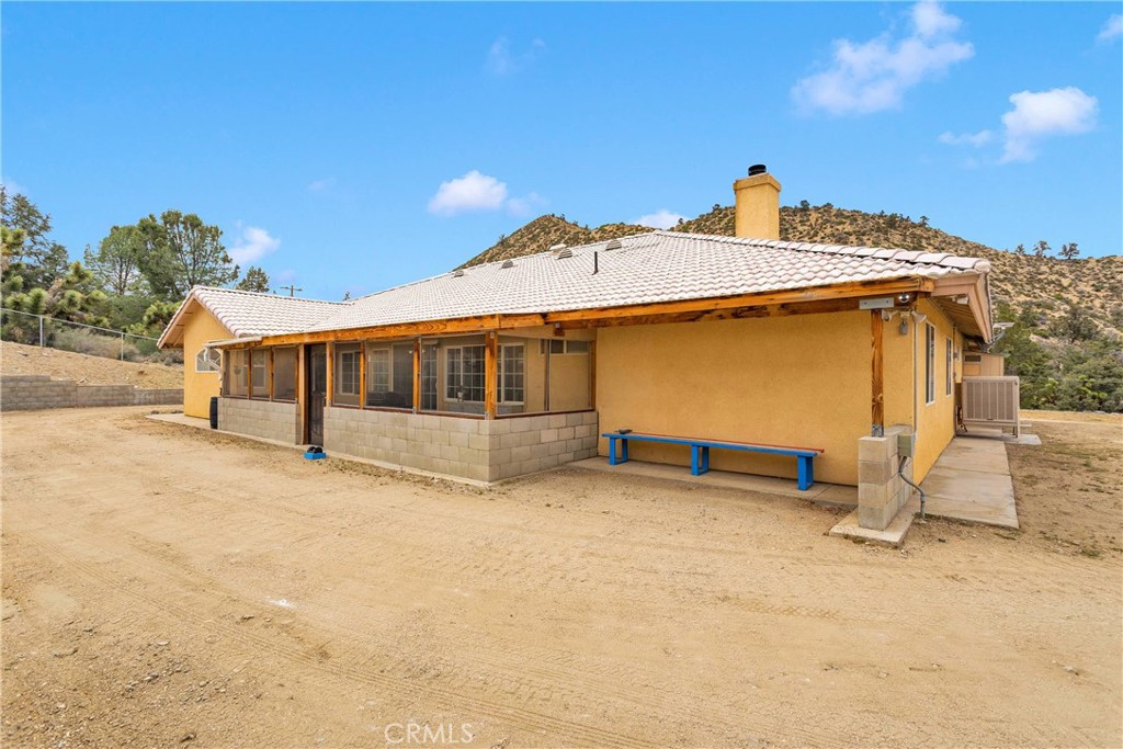 1679 Desert Front Road Wrightwood, CA 92397 - Photo 49 of 61
