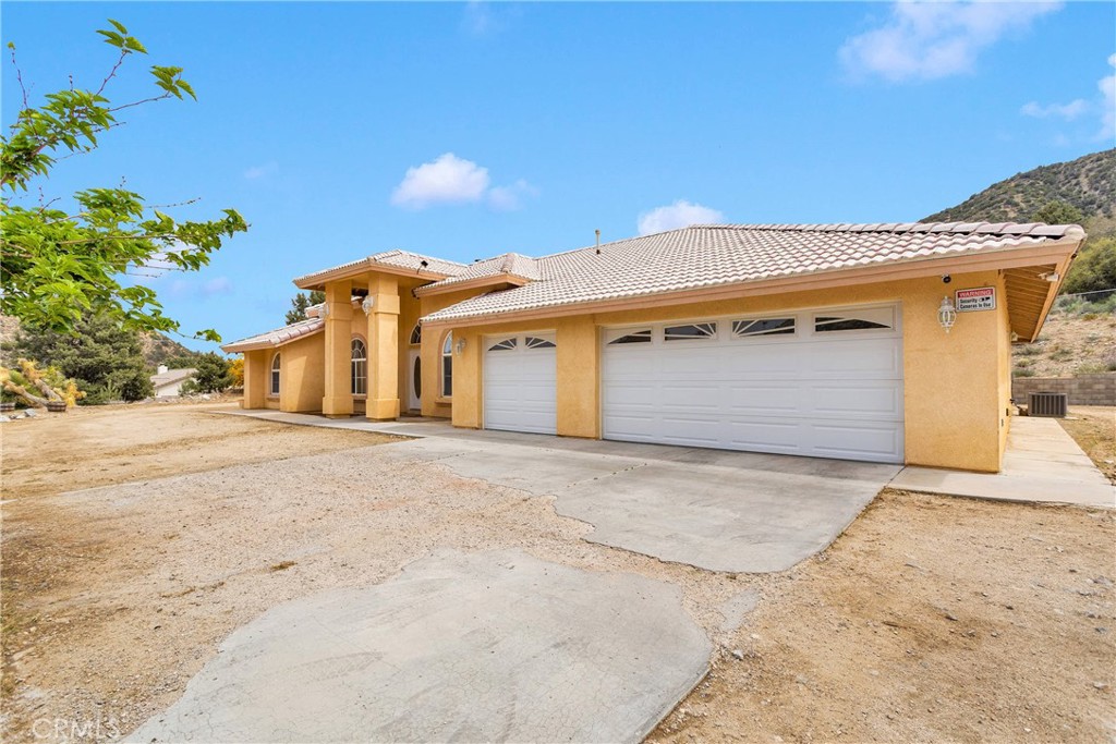 1679 Desert Front Road Wrightwood, CA 92397 - Photo 5 of 61