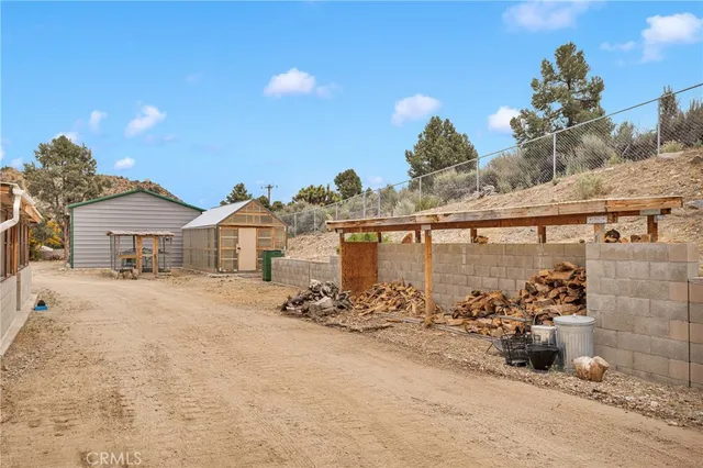 $629,000 | 1679 Desert Front Road, Wrightwood, CA 92397