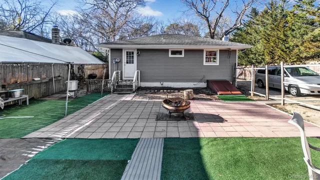 $1,250,000 | 160 Church Lane, Aquebogue, NY 11901