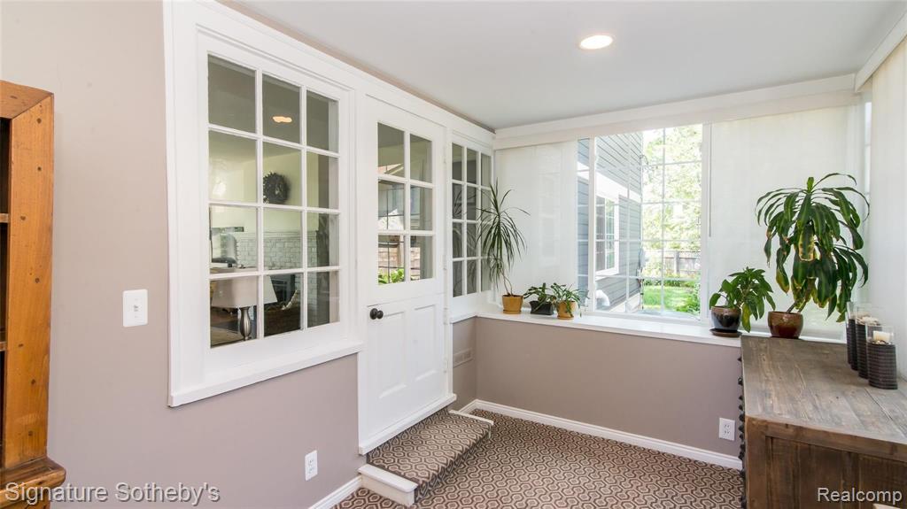 263 Ravine Road Birmingham, MI 48009 - Photo 10 of 79
