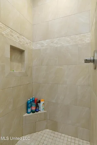 $297,500 | 217 Victory Road, Laurel, MS 39443