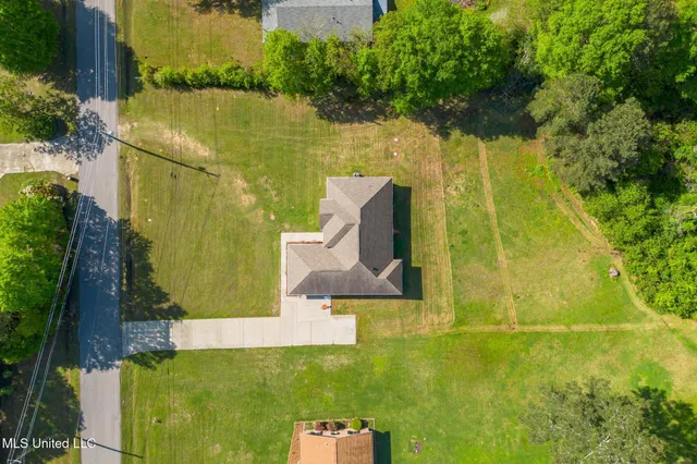 $297,500 | 217 Victory Road, Laurel, MS 39443