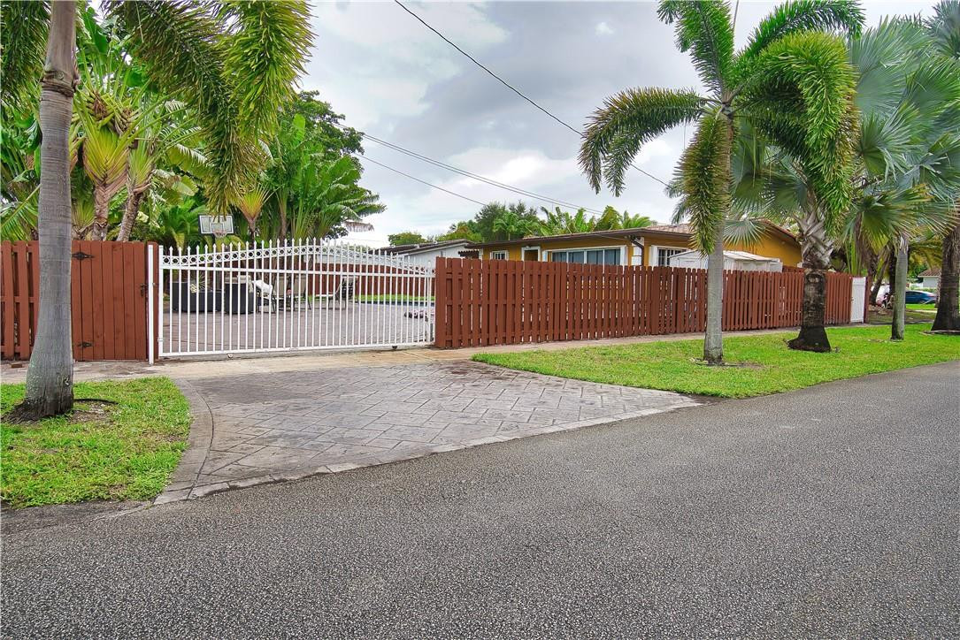 4319 West Park Road Hollywood, FL 33021 - Photo 22 of 25 Photo 22