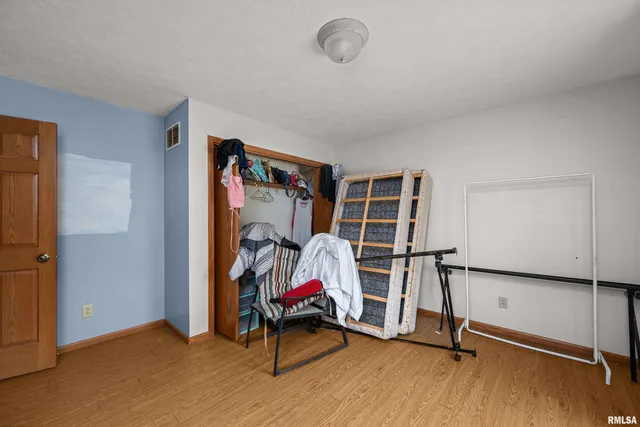 $140,000 | 10 Northeast 1st Avenue, Galva, IL 61434