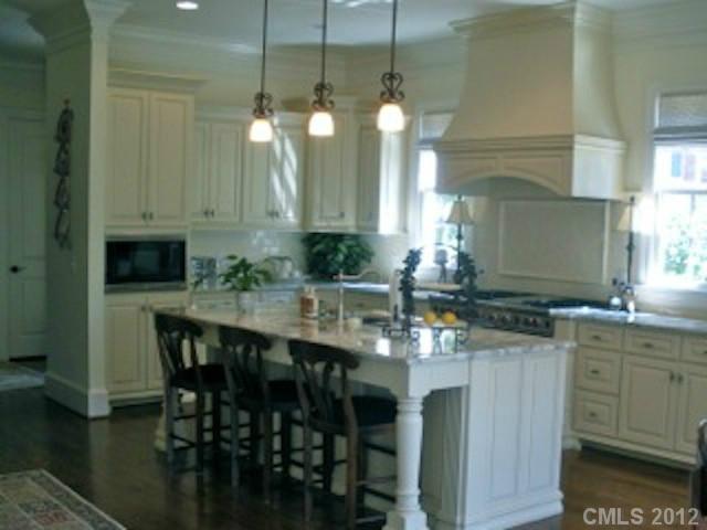 2132 Malvern Road Charlotte, NC 28207 - Photo 11 of 16 Gallery Image 11