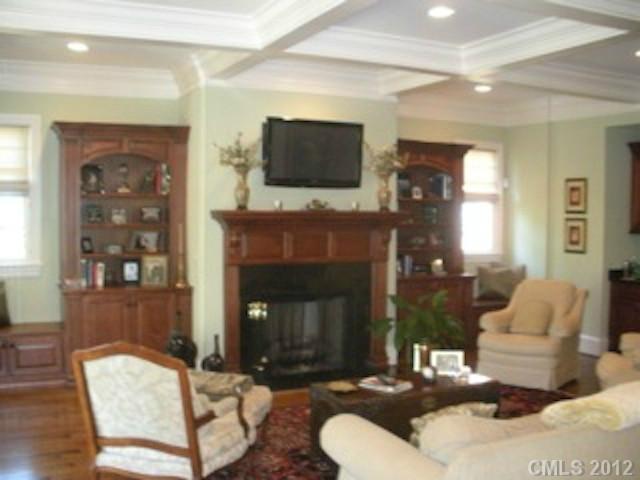 2132 Malvern Road Charlotte, NC 28207 - Photo 6 of 16 Gallery Image 6