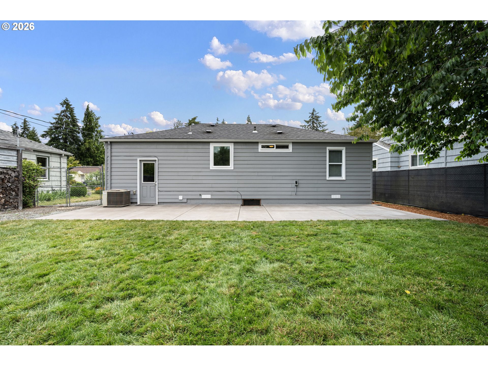 956 1st Street Springfield, OR 97477 - Photo 34 of 48