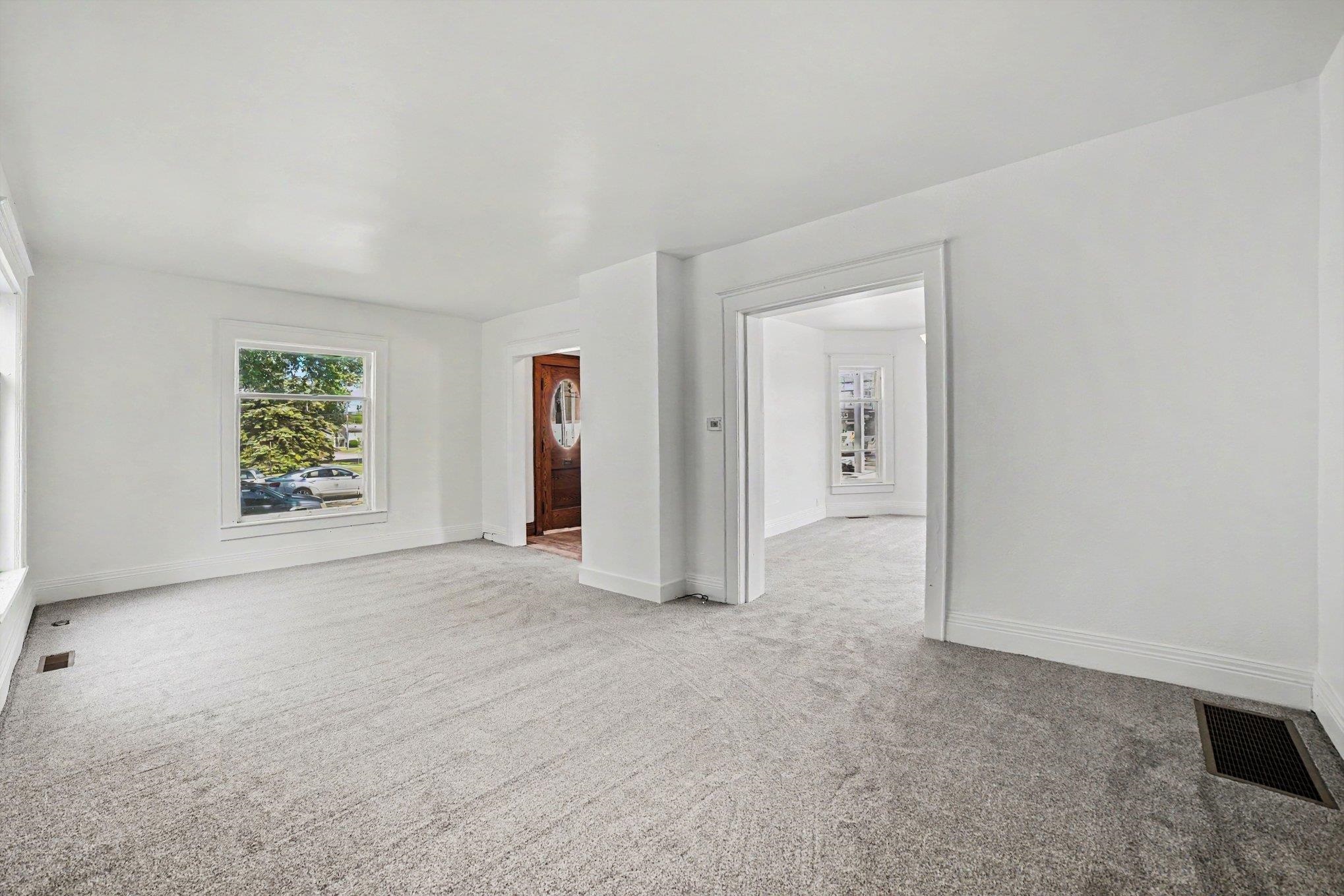 236 East Center Street Alma, MI 48801 - Photo 5 of 46