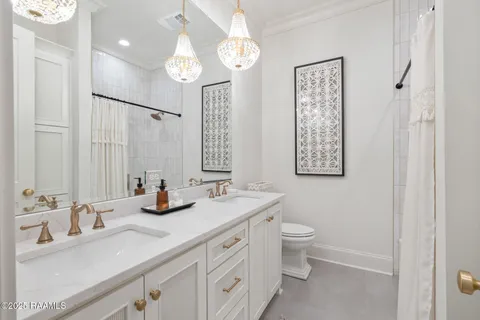 $1,175,000 | 104 Moondance Lane, Lafayette, LA 70508