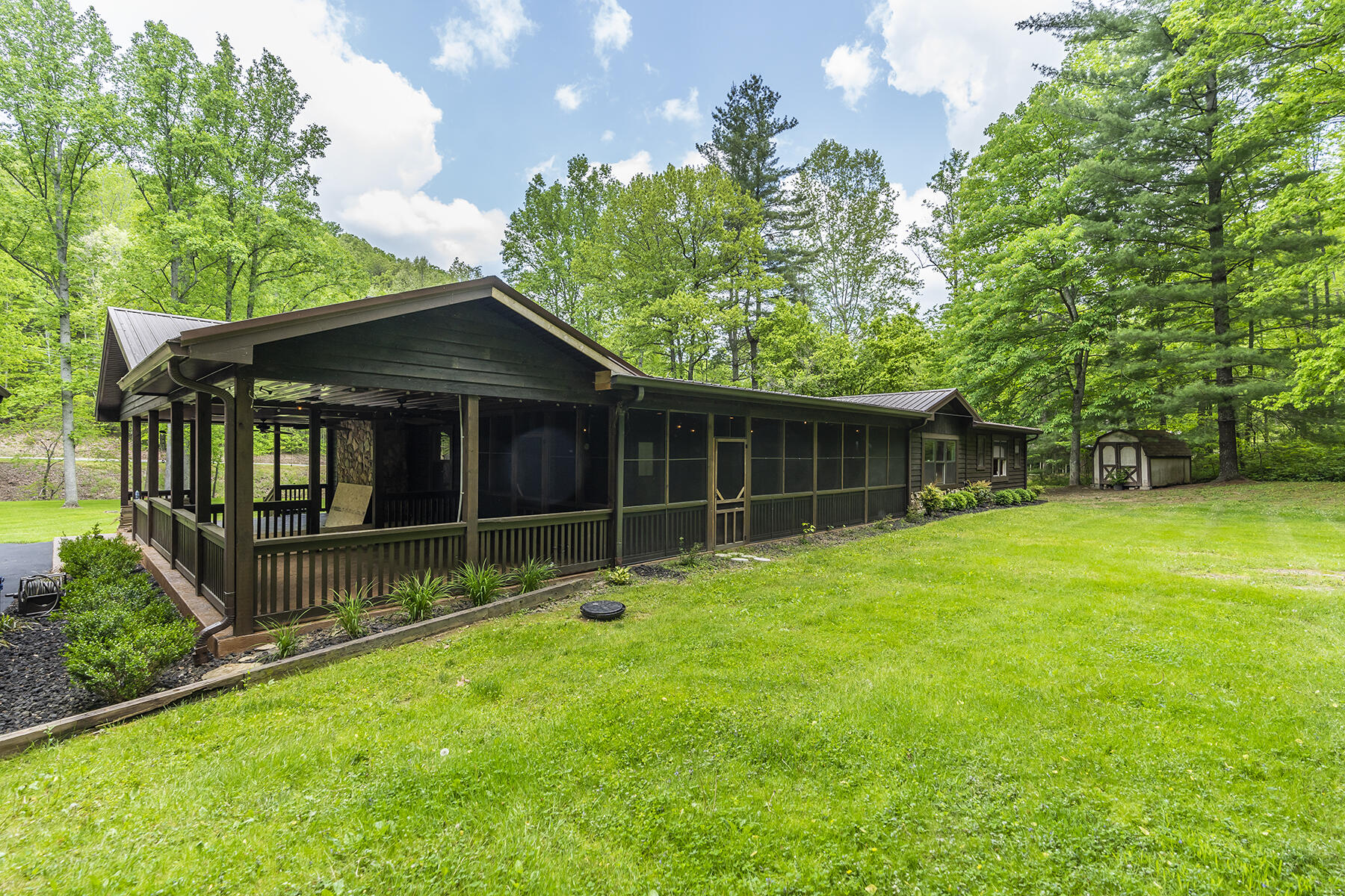 7146-7148 Brindle Ridge Road Mount Vernon, KY 40456 - Photo 15 of 51 7148brindleridge16 copy
