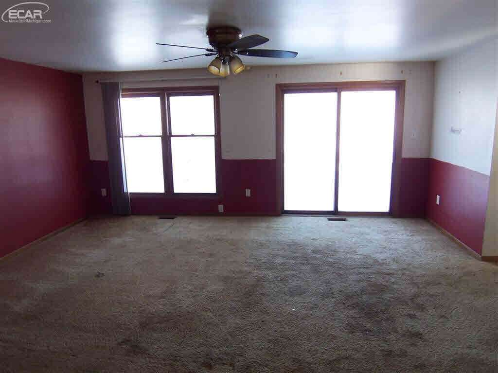 3422 West Wilson Road Clio, MI 48420 - Photo 3 of 26 21397700-2.JPG