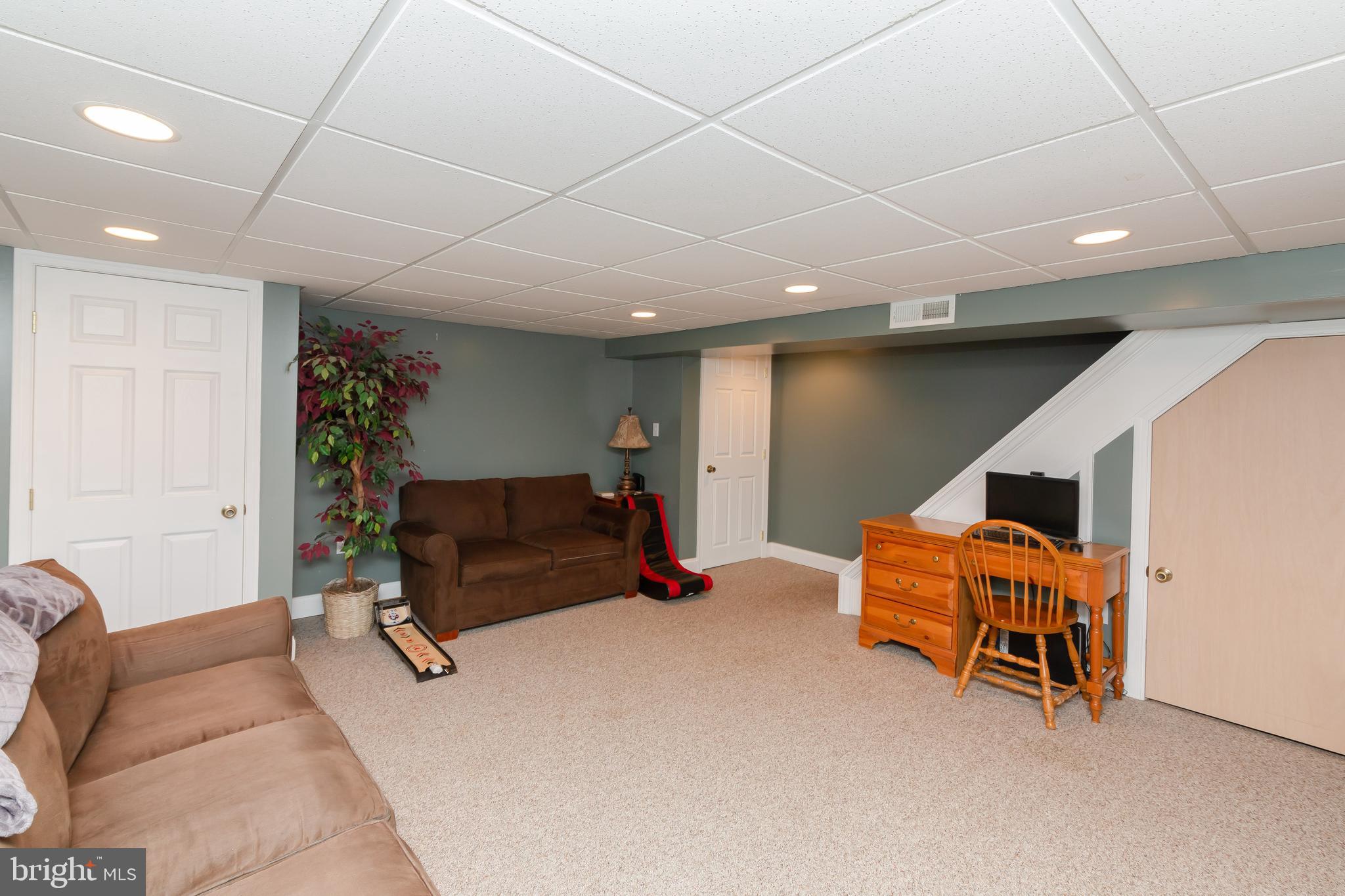 839 Colwell Road Swarthmore, PA 19081 - Photo 24 of 55 Cozy family room