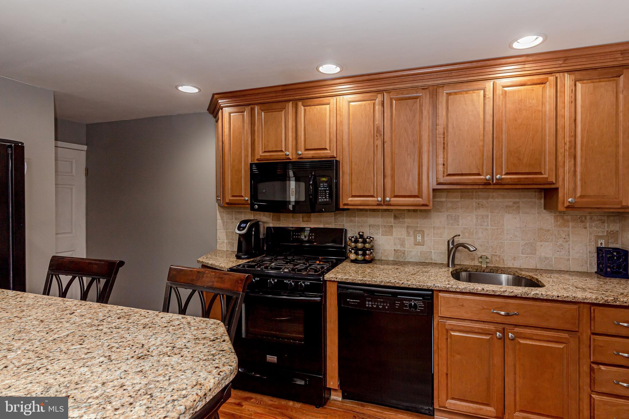 839 Colwell Road Swarthmore, PA 19081 - Photo 10 of 55 Beautiful Maple Cabinets