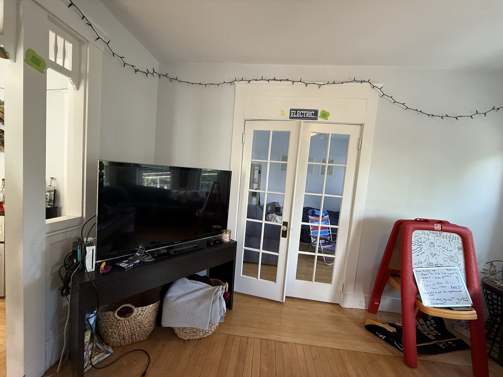 16 Electric, Unit 2 Somerville, MA 02144 - Photo 5 of 23