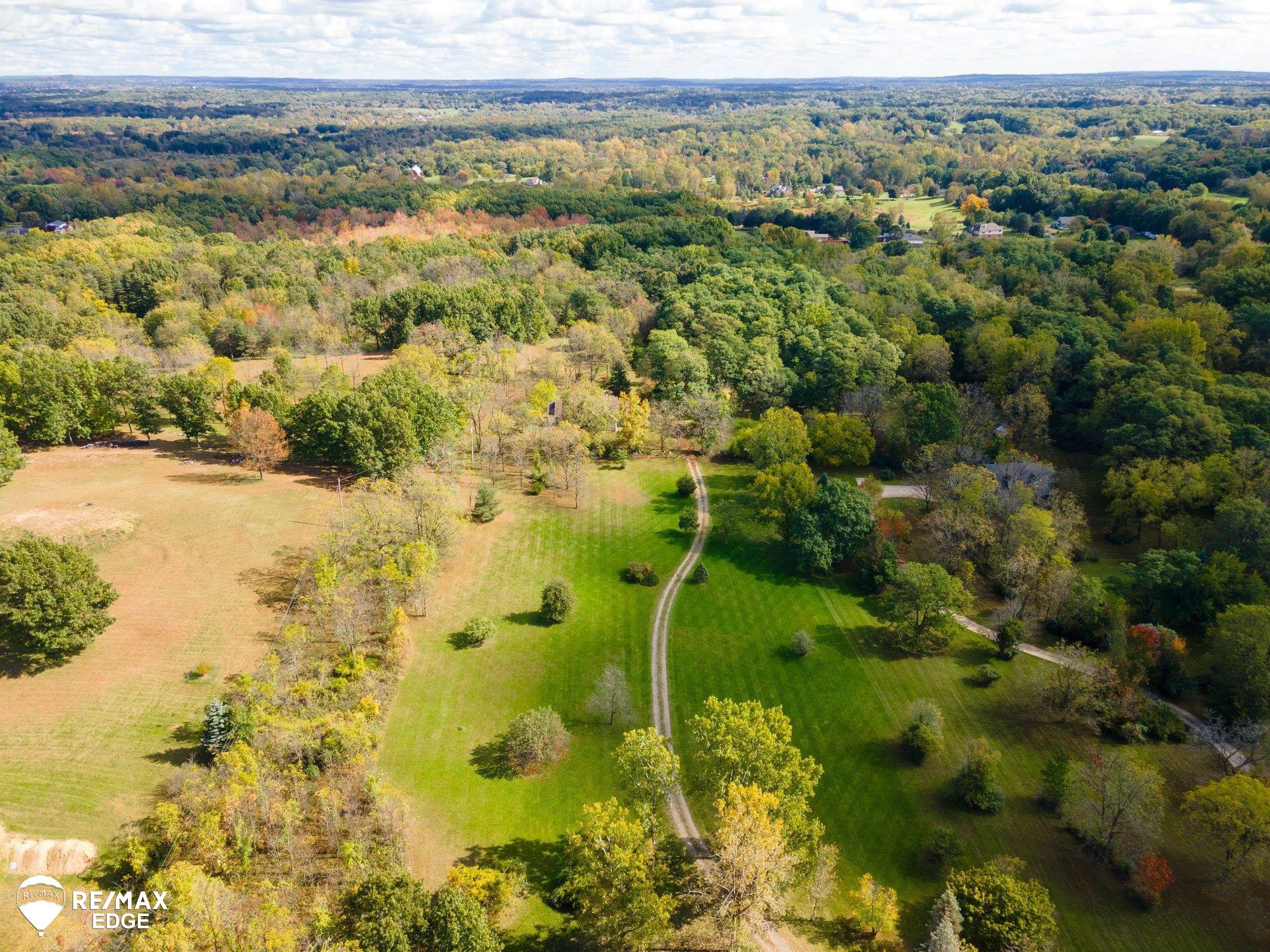 11080 Denton Hill Road Fenton, MI 48430 - Photo 55 of 59 50138445-00a76aec-ed60-435b-87a9-24461945c8d8.JPG