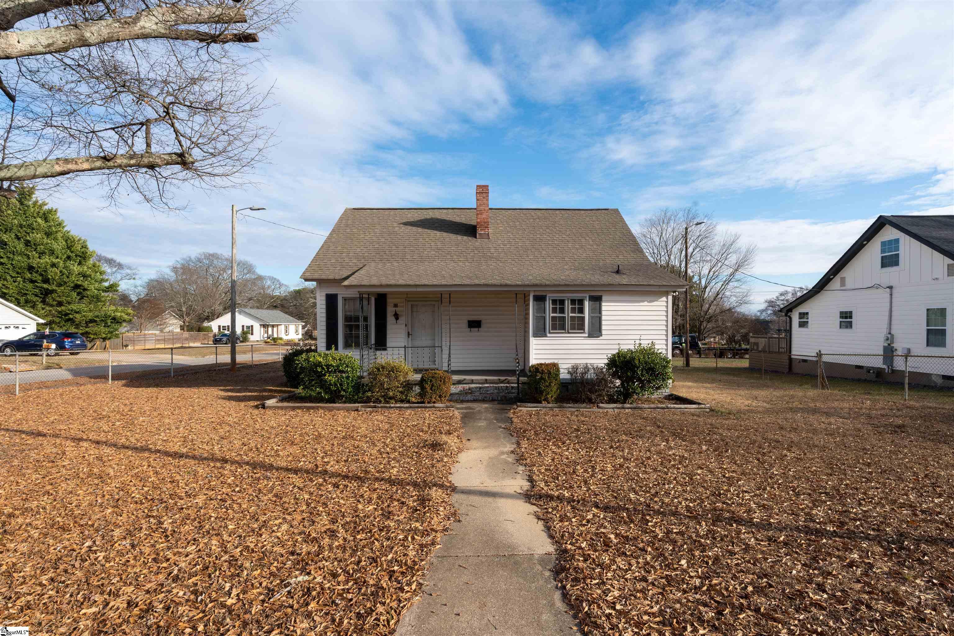 60 Blake Street Greenville, SC 29605 - Photo 1 of 29