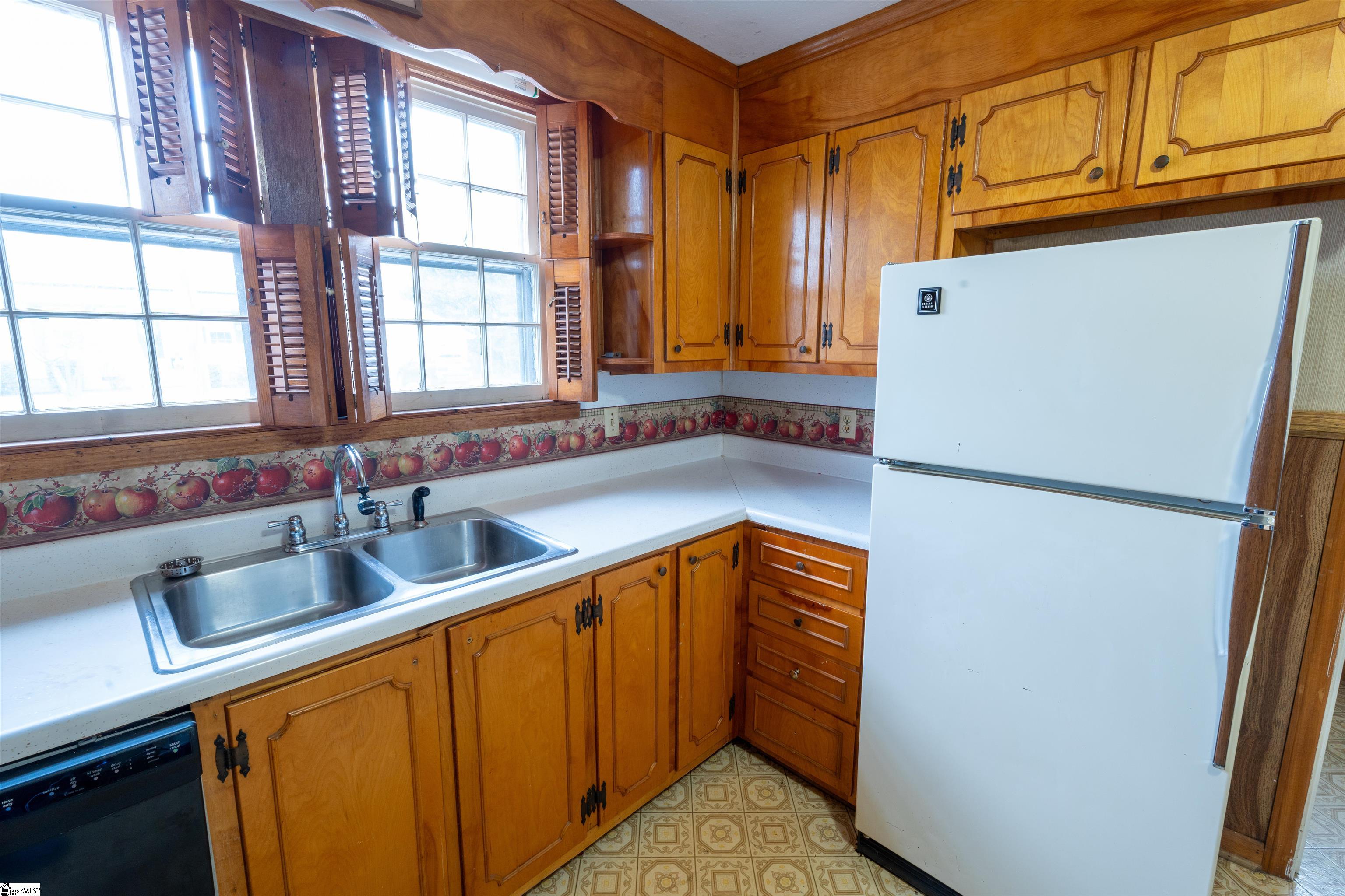 60 Blake Street Greenville, SC 29605 - Photo 7 of 29