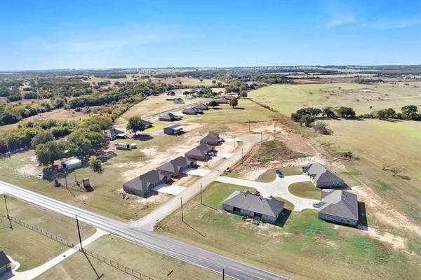 $2,000,000 | 101 East Lone Star Road, Poolville, TX 76487